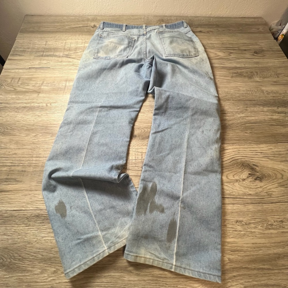 Wrangler Jeans Mens 33x29 Light Blue Distressed Workwear Straight Leg Q30
